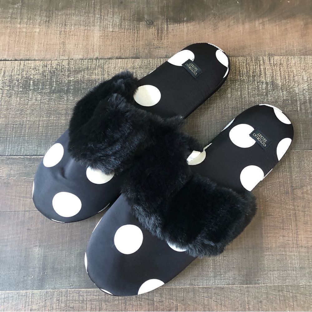 Victoria’s Secret Slippers NWOT